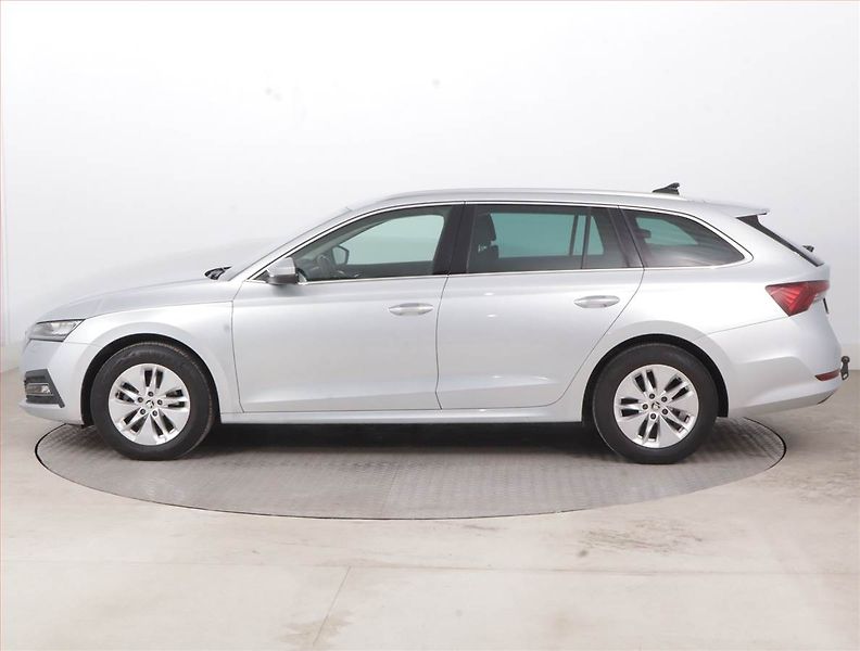 Škoda Octavia (2020) 1.5 TSI, Navi, Tempomat - fotka 3 z 15