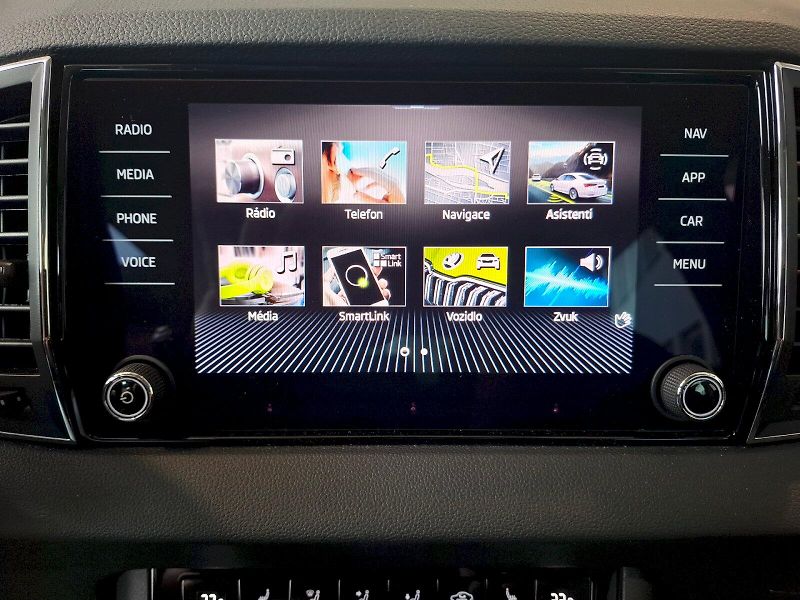 Škoda Karoq (2024) TOP SELECTION TSI 1.5/110KW 6M - fotka 23 z 44
