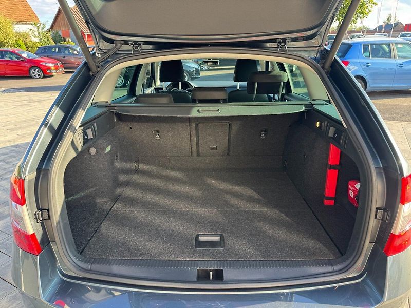 Škoda Octavia (2018) Style 1,0 TSI 85 Kw - fotka 23 z 36