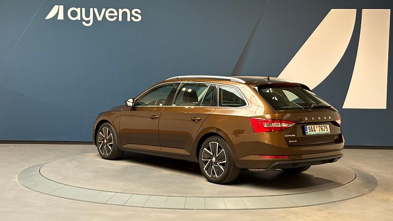 Škoda Superb 1.5 TSI 110kW ACT Style Combi - fotka 3 z 14