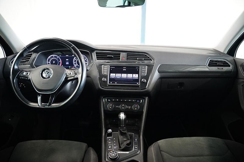 Volkswagen Tiguan - fotka 5 z 6