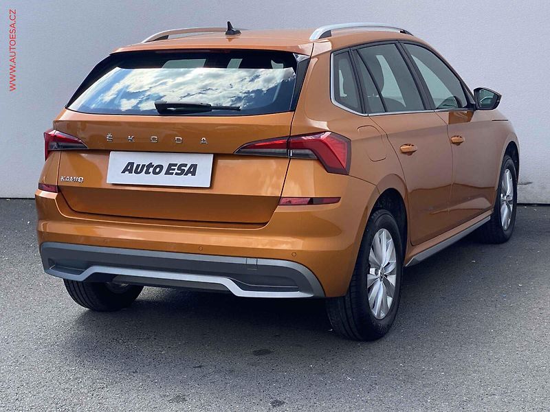 Škoda Kamiq (2022) 1.0 TSi, ČR, Style, DSG - fotka 4 z 17