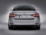 Škoda Superb.