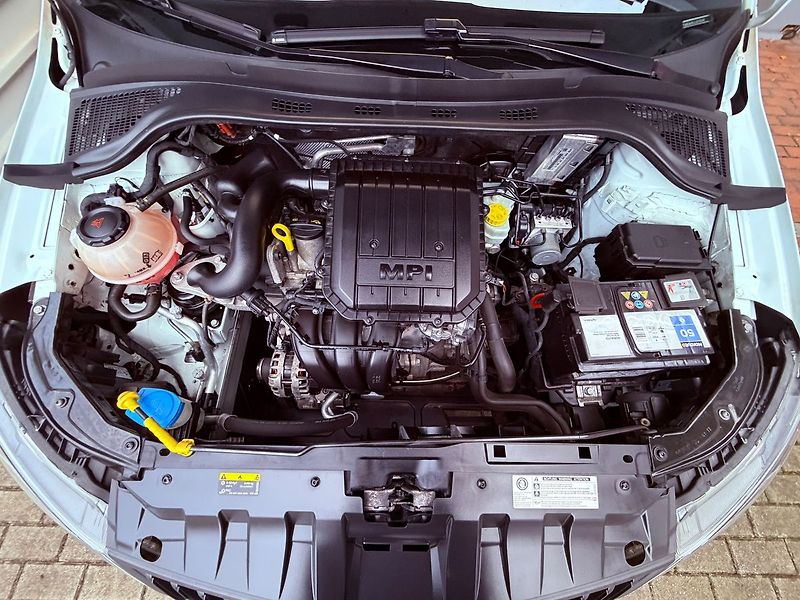 Škoda Fabia 1.0 MPi Ambition, 1.Maj - fotka 22 z 23