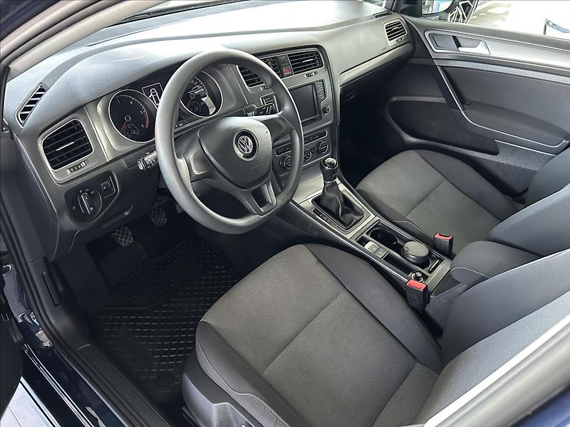 Volkswagen Golf 1,6   TDI 81kW,SERVISKA - fotka 7 z 22