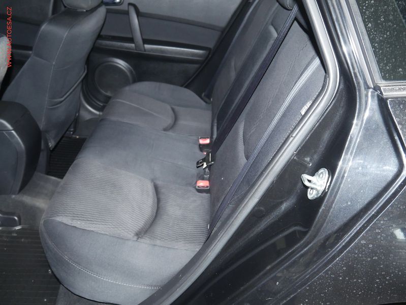 Mazda 6 (2011) 2.2 MZR-CD, Xenon, výhřev sed - fotka 9 z 19