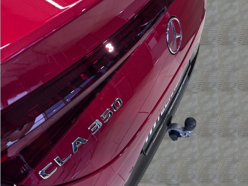 Mercedes-Benz CLA (2025) 350 4MATIC kupé - fotka 22 z 22