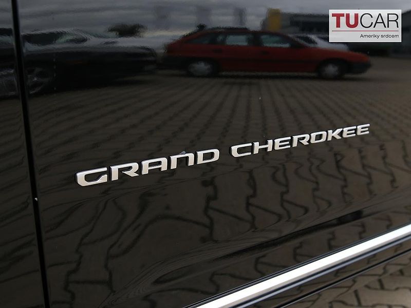 Jeep Grand Cherokee (2024) Summit L 3.6 V6 7 míst  - fotka 7 z 40