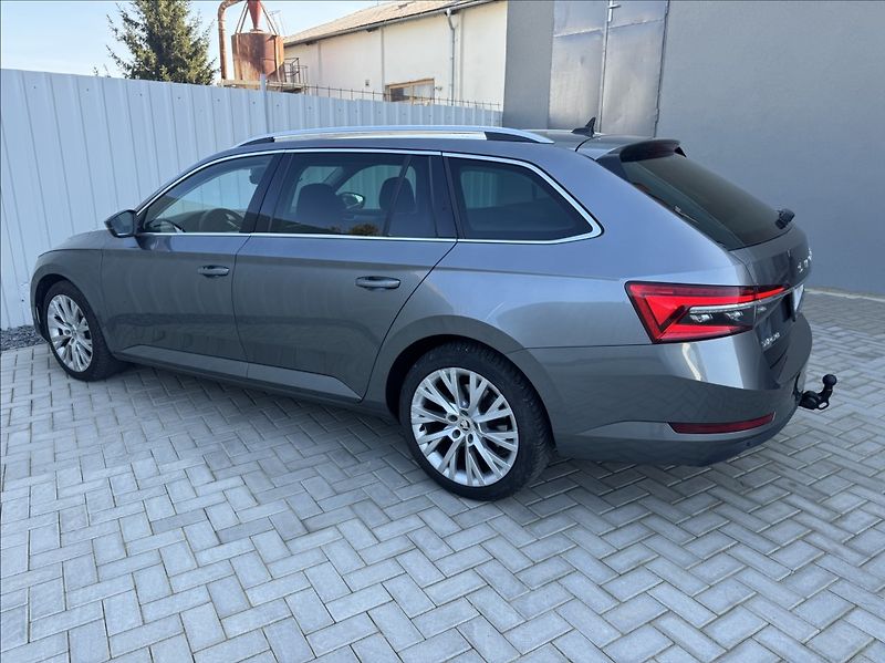 Škoda Superb 2,0 TDI DSG STYLE 1.maj. ČR - fotka 11 z 50