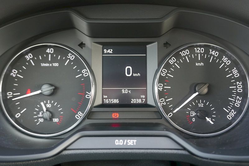 Škoda Octavia (2017) 1.4 TSI 110 kW M6° Style - fotka 7 z 28