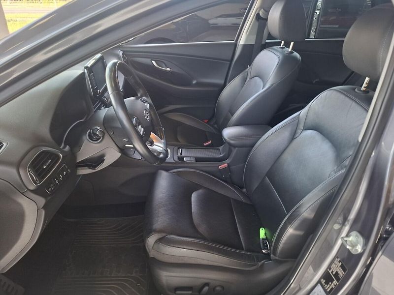Hyundai i30 1.4 T-GDi 103KW 2020 - fotka 7 z 14