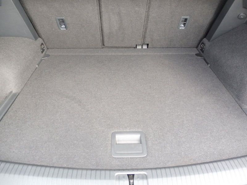 Volkswagen Tiguan (2017) Highline 2,0 TDI 140kW DSG 4MO - fotka 21 z 27