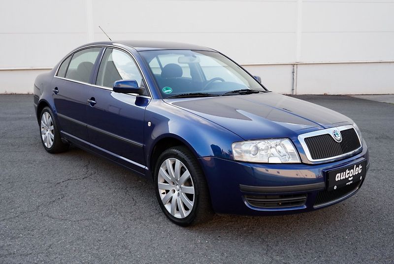 Škoda Superb 1.9 TDi COMFORT - fotka 3 z 31