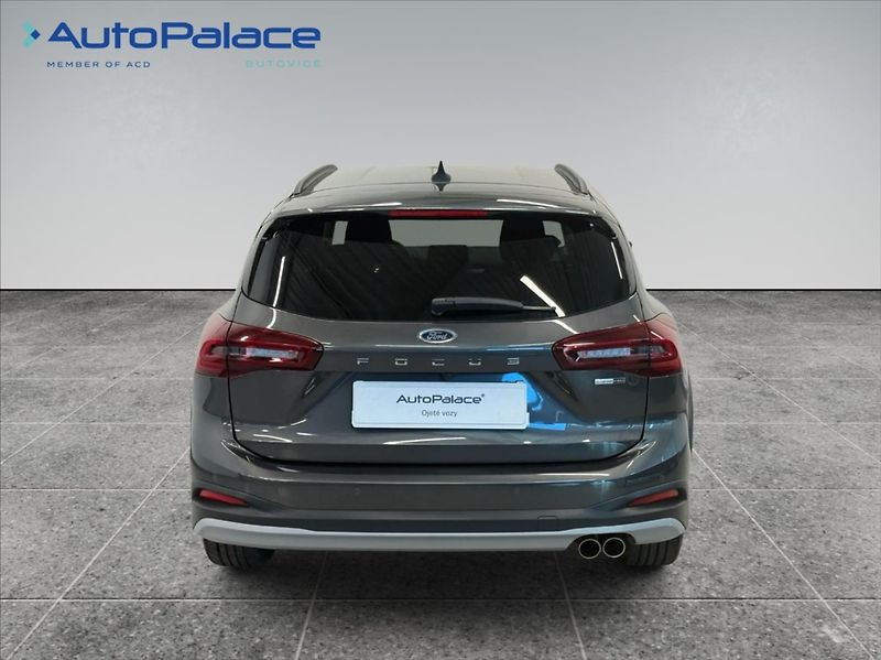 Ford Focus 1,0 i ACTIVE předplacený servi - fotka 5 z 10