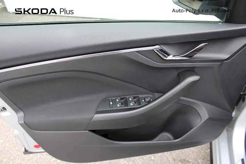 Škoda Kamiq (2023) Monte Carlo 1.5TSI / 110kW 6°M - fotka 9 z 24
