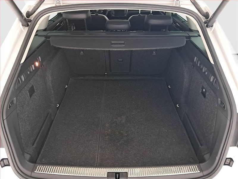Škoda Superb (2017) Laurin&Klement 2.0 TDI 4x4 - fotka 14 z 24