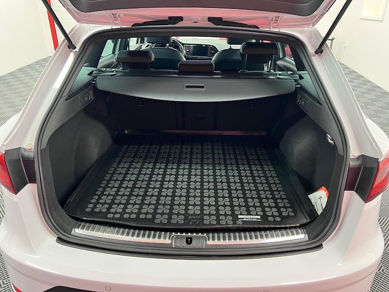 Seat Leon Cupra 300 2.0 TFSI 4x4 DSG - fotka 6 z 42