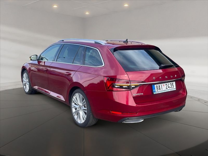 Škoda Superb 2,0 TDI 110 L&K DSG - fotka 4 z 11