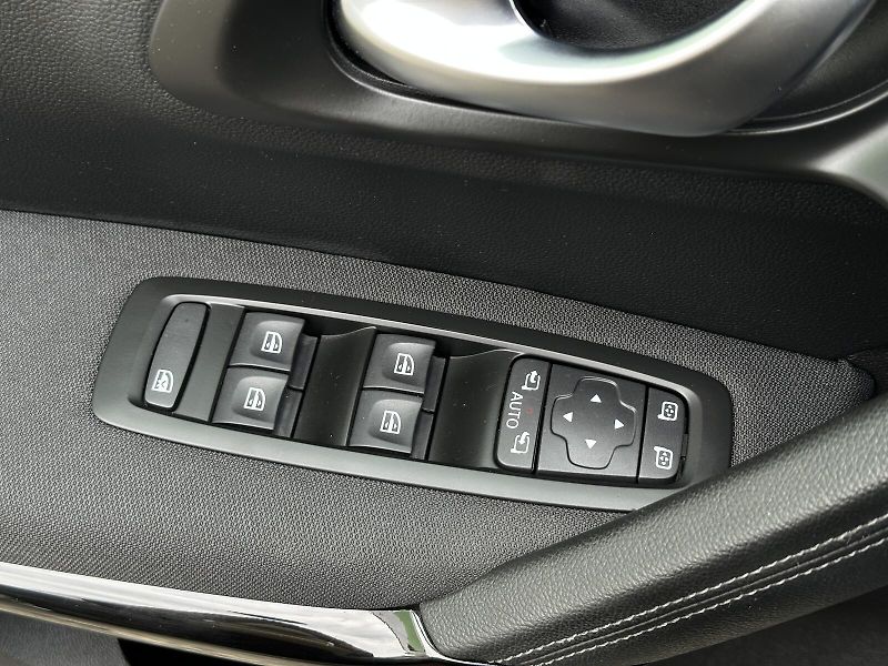 Renault Kadjar 1.3TCe 7AT EDC 140PS Tempomat - fotka 15 z 45