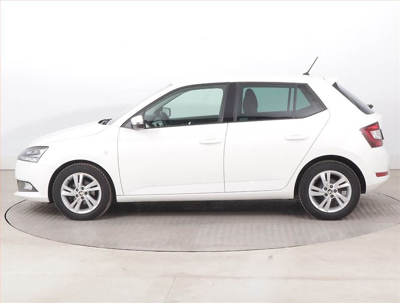 Škoda Fabia (2021) Style 1.0 TSI, ČR,1.maj - fotka 3 z 15