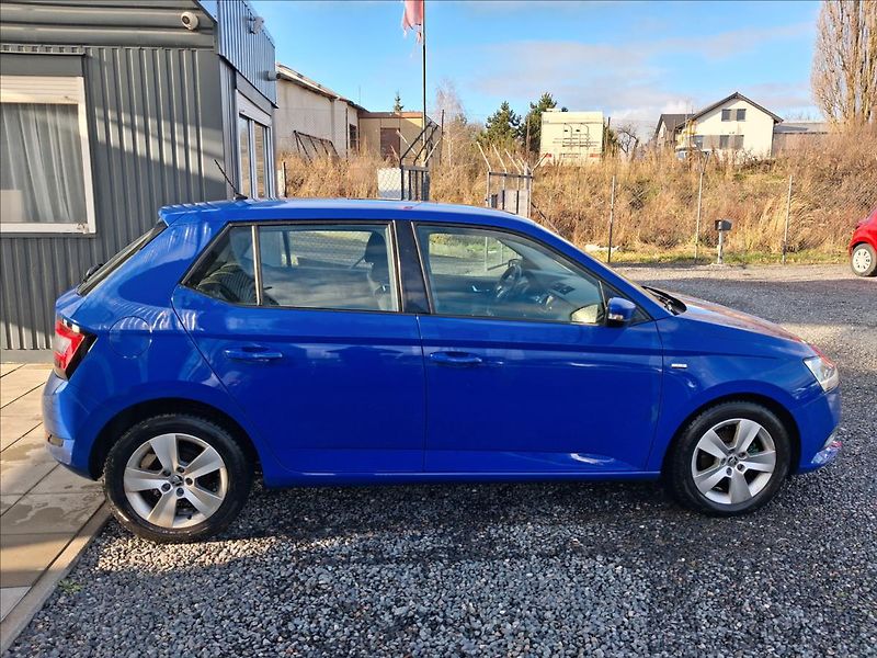Škoda Fabia 1,0 1.0,70KW, ČR, Driver - fotka 8 z 12