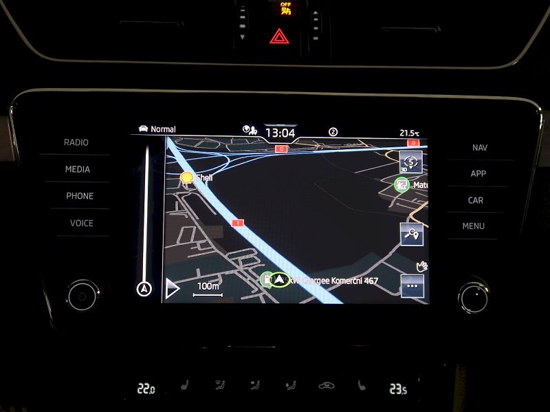 Škoda Superb (2022) STYLE 2.0TDI 147KW 4x4 DSG TAŽ - fotka 31 z 44