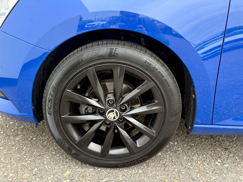 Škoda Fabia (2022) Combi 1.0 TSI / 70kW / BLACK T - fotka 12 z 26