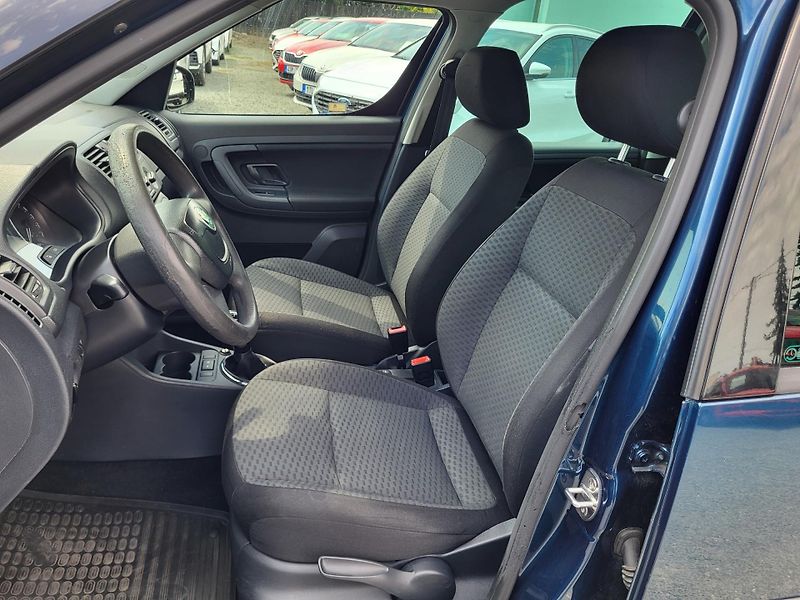 Škoda Roomster 1.2 TSI 63kW AMBIENTE - fotka 7 z 43