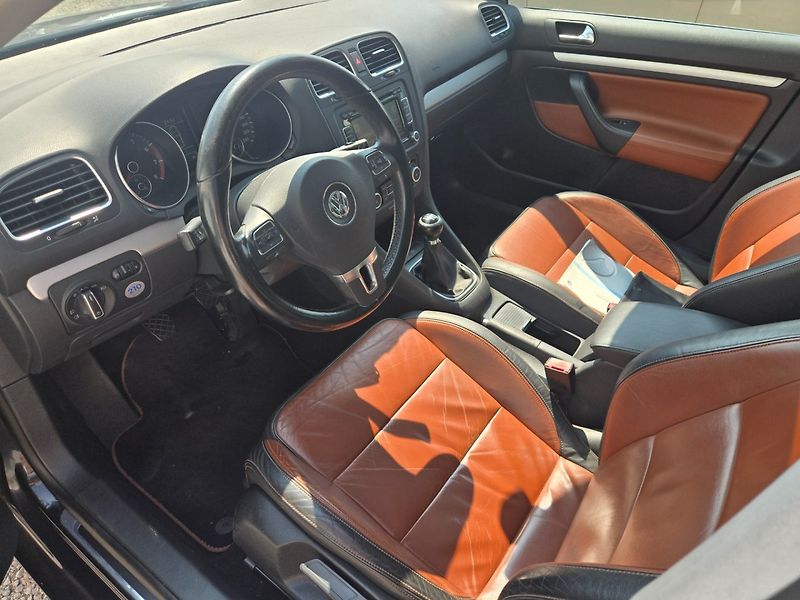 Volkswagen Golf (2010) 1.4 TSI Serviska Individual - fotka 9 z 23