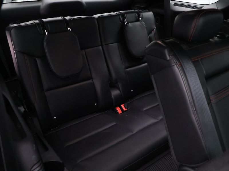 Ford Explorer 3,0 V6 267kW EcoBoost 4x4 CZ D - fotka 15 z 44