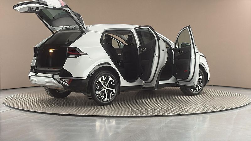 Kia Sportage 1.6 T-GDI Hybrid AUT 4x4 Top - fotka 6 z 31