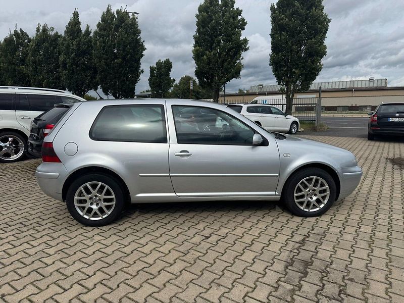 Volkswagen Golf (2003) 1,9 TDI 96 KW STK BRZDY - fotka 9 z 43