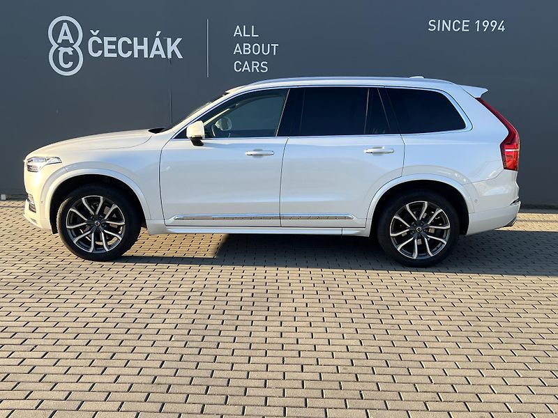 Volvo XC90 (2018) D5 AWD 173kW - fotka 8 z 42