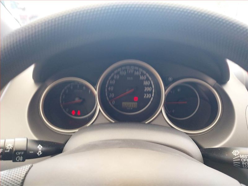 Honda Jazz (2005) 1.2 i-DSI, Serv.kniha, po STK - fotka 11 z 13