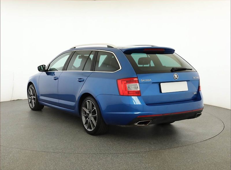 Škoda Octavia (2014) RS 2.0 TDI, Serv.kniha, Xenony - fotka 4 z 18
