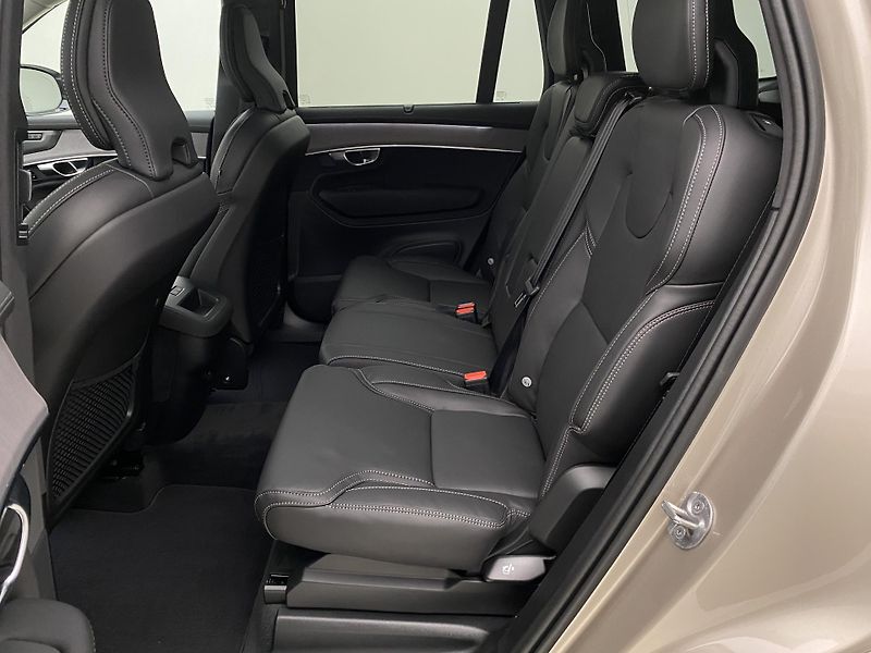 Volvo XC90 (2026) B5 AWD AUT DARK PLUS 7míst - fotka 6 z 67