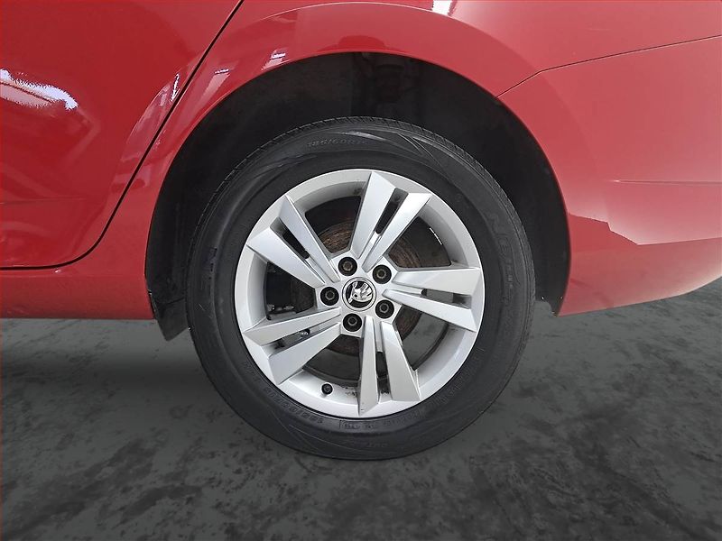 Škoda Fabia (2019) 1.0 TSI, ČR,1.maj, Tempomat - fotka 15 z 19
