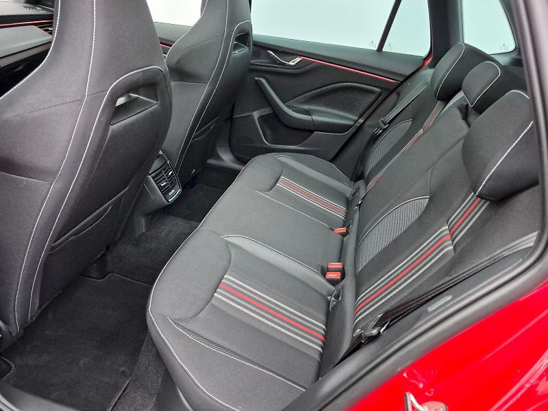 Škoda Kamiq (2024) Monte Carlo 1.0 TSI 85kW DSG - fotka 27 z 33