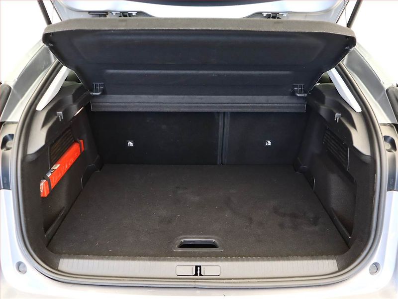 Citroën C4 (2021) 1.2 PureTech, Serv.kniha, Kůže - fotka 11 z 19