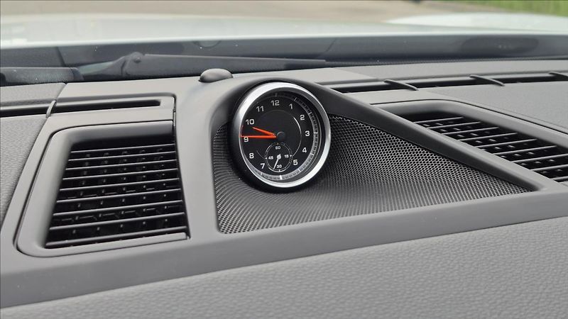 Porsche Panamera 3,0 309 KW Sport Chrono DPH - fotka 17 z 25