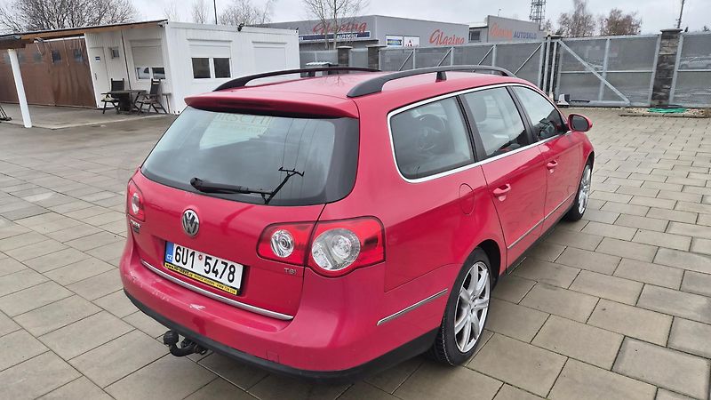 Volkswagen Passat 1.8 TSi combi  - fotka 5 z 16