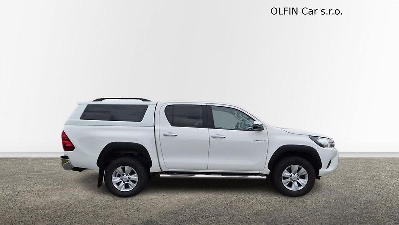 Toyota Hilux Active  2.4L Diesel 6M/T 4x4 - fotka 6 z 23