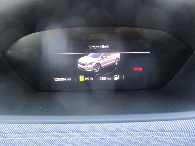 Škoda Enyaq iV 80 LOFT 150kW 82kWh TČ - fotka 15 z 54
