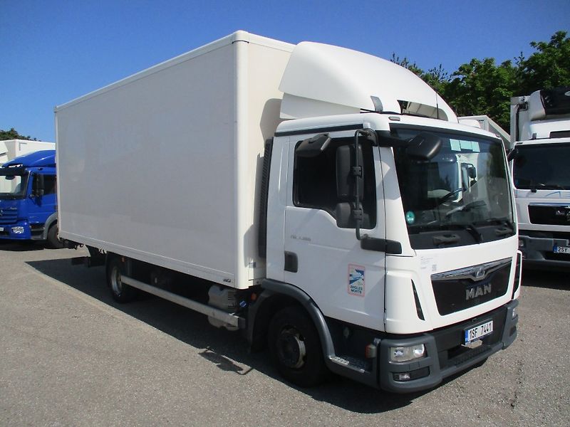 MAN TGL 7.180,  hydraulické čelo - fotka 3 z 19