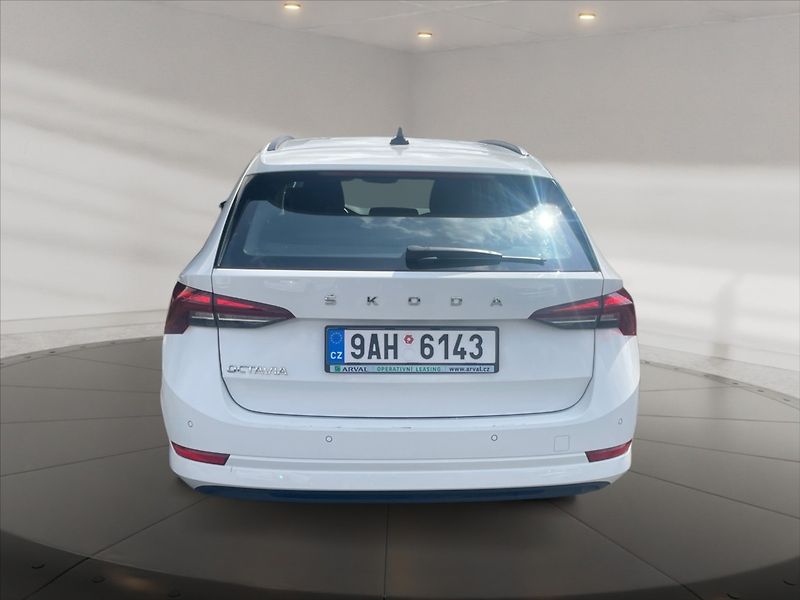 Škoda Octavia 1,0 TSI 81 Ambition - fotka 5 z 11