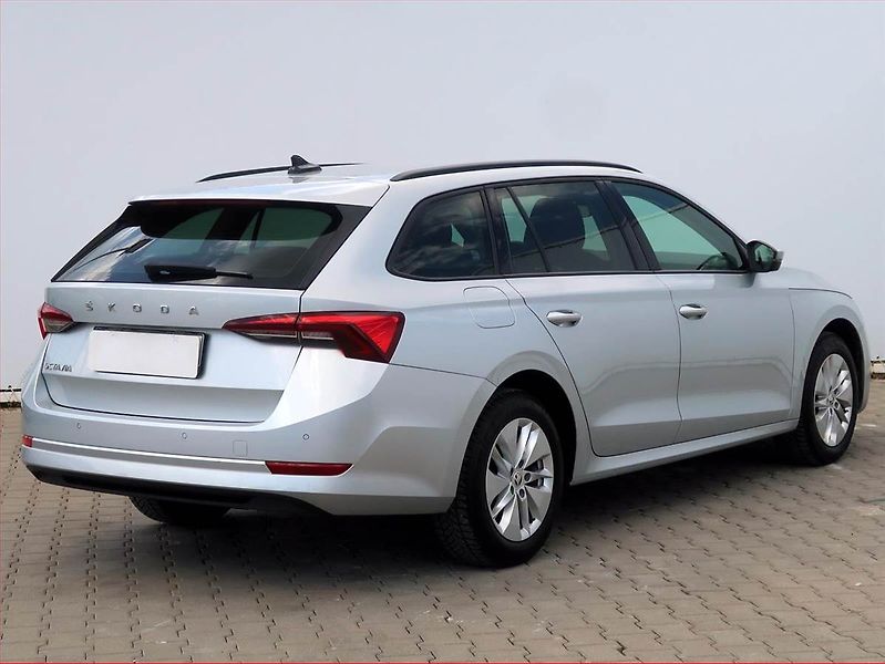 Škoda Octavia (2021) Ambition Plus 2.0 TDI - fotka 5 z 14