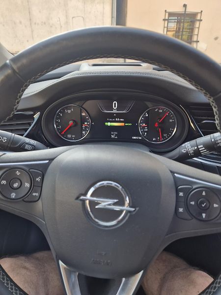 Opel Insignia (2018) SPORTS TOURER - fotka 18 z 38