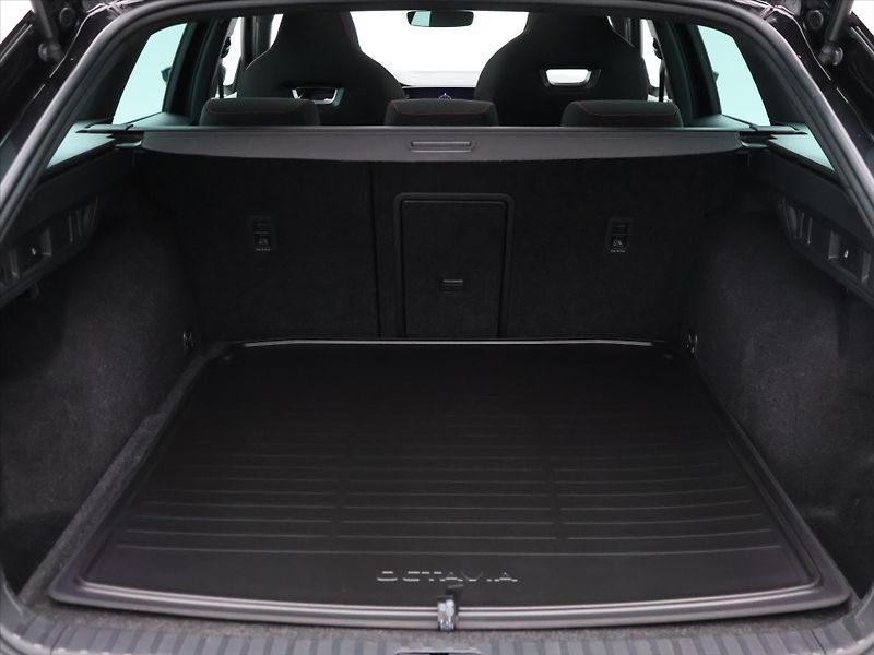 Škoda Octavia RS 2,0 TDI 147kW DSG LED Klima - fotka 10 z 36