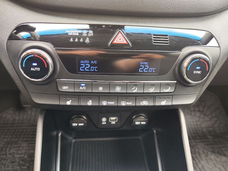 Hyundai Tucson 1.6 T.GDi/130kW Trikolor 4x4 - fotka 19 z 31