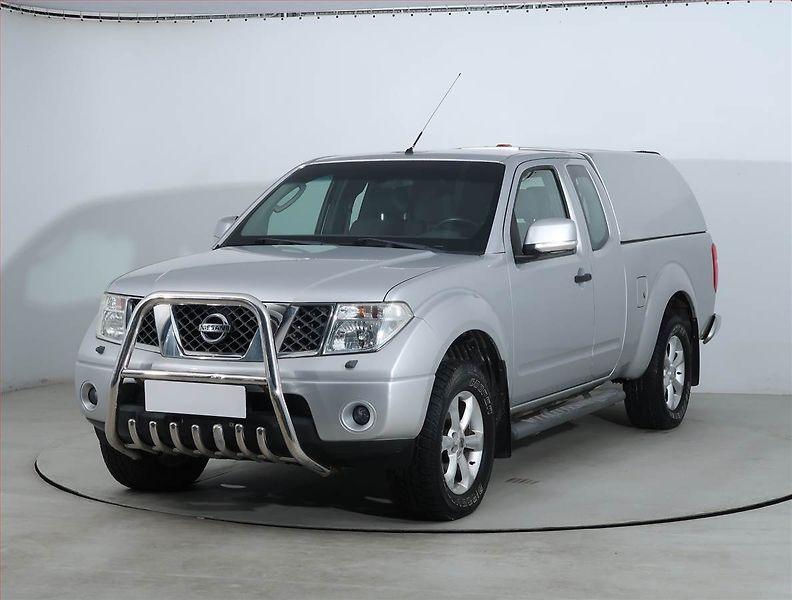 Nissan Navara (2008) 2.5 DCi, 4X4 - fotka 2 z 18
